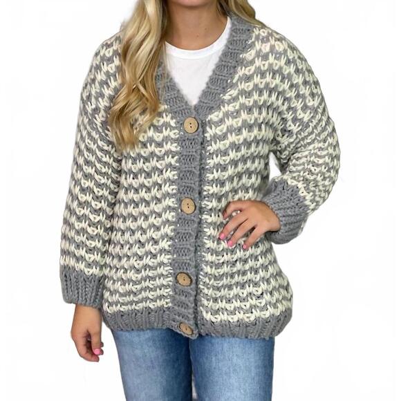 BIBI Sweaters - NEW BIBI chunky v-neck cardigan in grey and ivory
